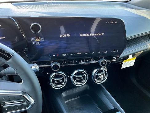 New 2025 Chevrolet Blazer EV LT w/ Super Cruise Package image 11