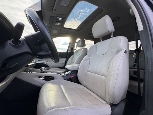 Certified 2022 Kia Telluride EX w/ EX Premium Package image 15