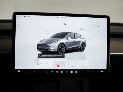Used 2024 Tesla Model Y Performance image 19