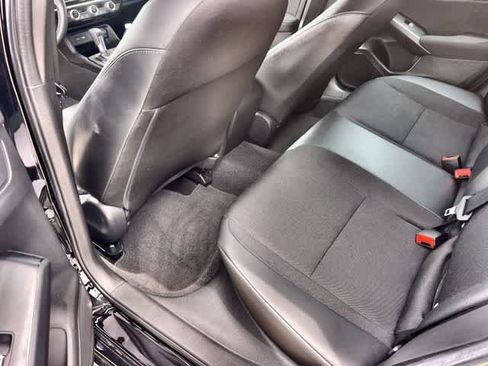 Used 2024 Honda Civic Sport image 32