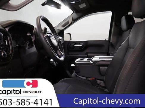 Used 2020 Chevrolet Silverado 1500 Custom w/ Custom Value Package AWD/4WD image 12
