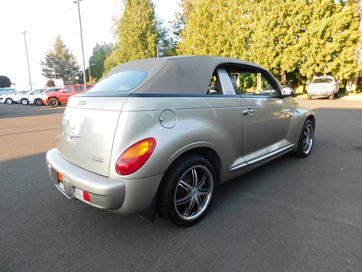 Used 2005 Chrysler PT Cruiser GT FWD image 2
