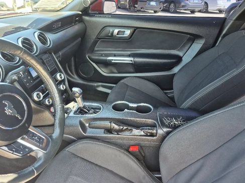 Used 2020 Ford Mustang Coupe RWD image 15