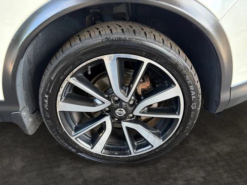 Used 2017 Nissan Rogue Sport SL w/ SL Premium Package AWD/4WD image 38