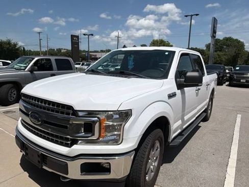 Used 2019 Ford F150 XLT w/ Equipment Group 302A Luxury AWD/4WD image 3