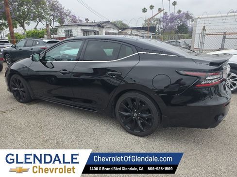 Used 2019 Nissan Maxima SR w/ Premium Package FWD image 4