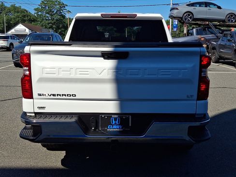 Used 2024 Chevrolet Silverado 1500 LT AWD/4WD image 5