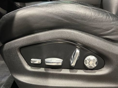 Used 2021 Porsche Cayenne S AWD/4WD image 12