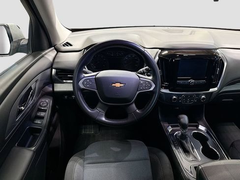 Used 2021 Chevrolet Traverse LT FWD image 21