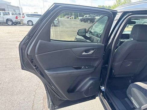 Used 2022 Chevrolet Blazer LT AWD/4WD image 31