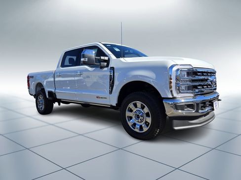 New 2026 Ford F250 Lariat w/ Lariat Ultimate Package image 2