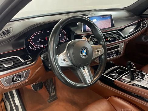 Used 2020 BMW 750i xDrive w/ Autobahn Package AWD/4WD image 7