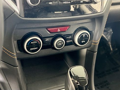 Used 2023 Subaru Crosstrek 2.0i Premium AWD/4WD image 15