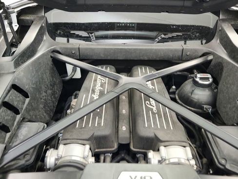 Used 2018 Lamborghini Huracan LP 580-2 image 31