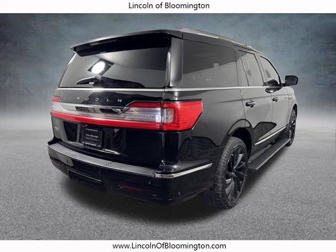 Used 2020 Lincoln Navigator Reserve AWD/4WD image 7