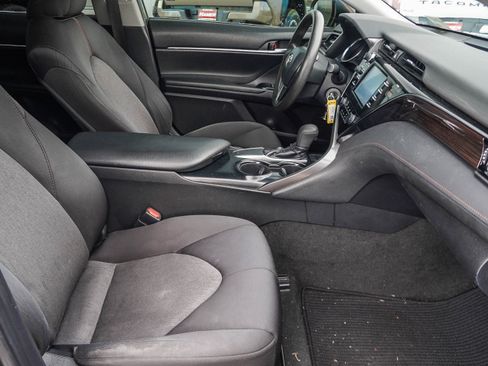 Used 2019 Toyota Camry LE w/ Carpet Mat Package FWD image 16