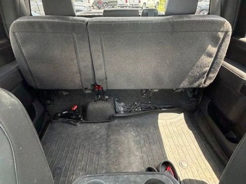 Used 2022 GMC Sierra 2500 AT4 AWD/4WD image 6