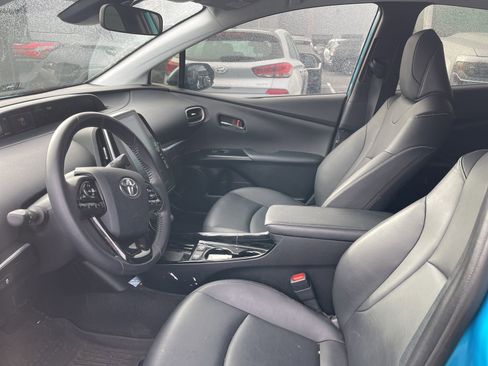 Used 2022 Toyota Prius Prime XLE image 5