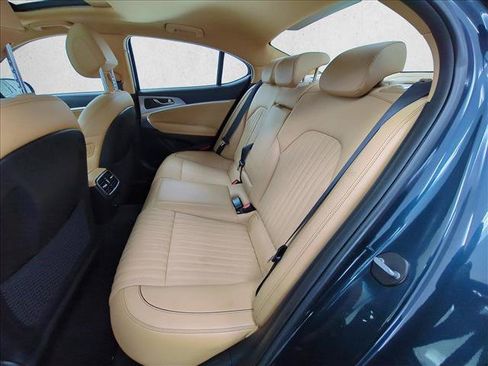 Used 2022 Genesis G70 2.0T w/ Prestige Package RWD image 22