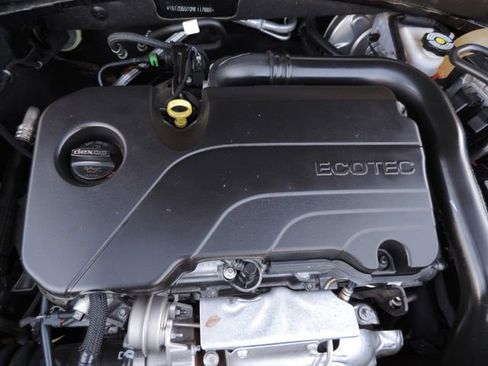 Used 2022 Chevrolet Malibu LT image 17