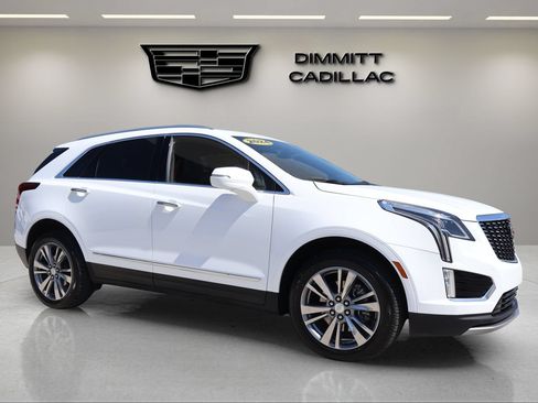 Used 2024 Cadillac XT5 Premium Luxury FWD image 3