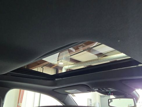 Used 2024 Chevrolet Colorado LT w/ LT Convenience Package II image 12