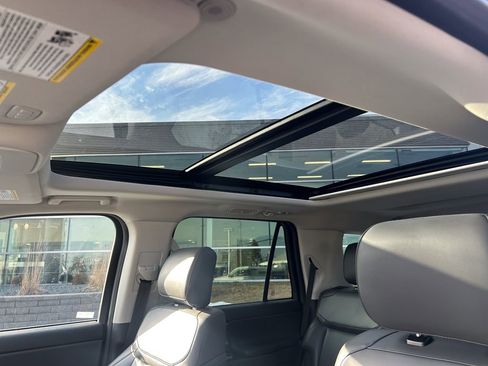 Certified 2025 Ford Expedition Active image 27