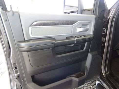 Used 2023 RAM 2500 Big Horn w/ Level 2 Equipment Group AWD/4WD image 22