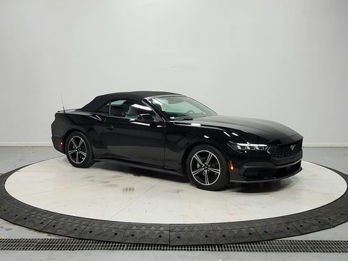 Used 2024 Ford Mustang Premium RWD image 10