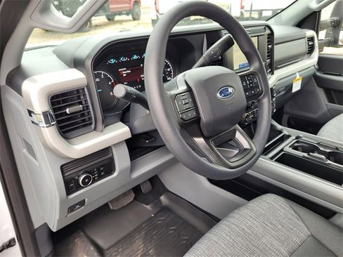 New 2026 Ford F350 XLT image 9