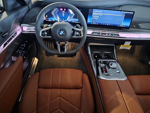 New 2026 BMW 760i xDrive w/ Luxury Rear Seating Package AWD/4WD image 11