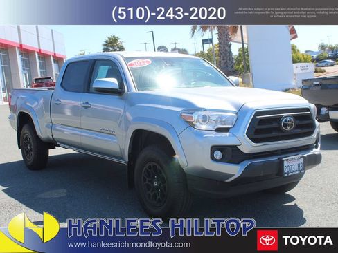 Used 2022 Toyota Tacoma SR5 RWD image 5