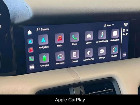 Used 2021 Porsche Taycan 4S w/ Premium Package AWD/4WD image 16