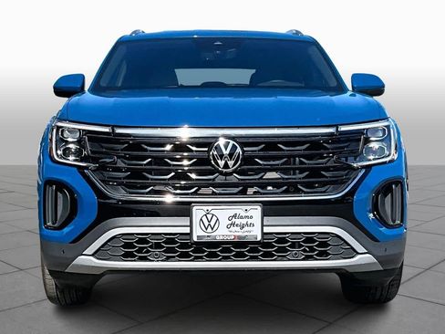 New 2026 Volkswagen Atlas Cross Sport SE image 3