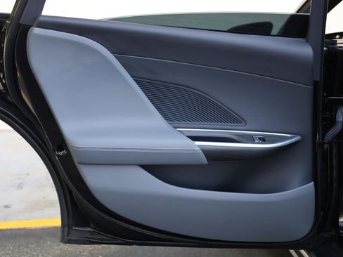 Used 2025 Lucid Air Touring AWD/4WD image 18