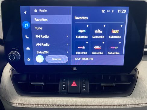 Used 2023 Toyota RAV4 Limited image 29