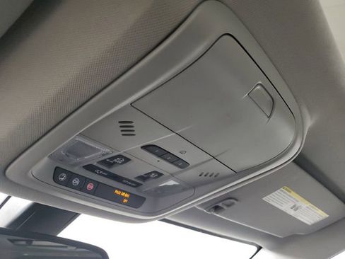 Used 2019 GMC Acadia SLT FWD image 31