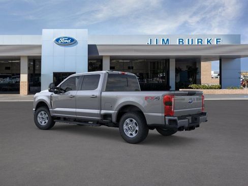 New 2026 Ford F250 XLT w/ XLT Premium Package AWD/4WD image 4