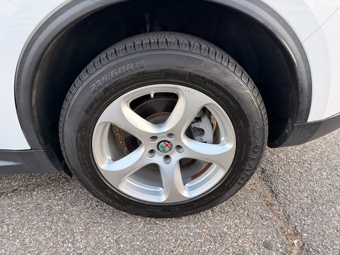 Used 2019 Alfa Romeo Stelvio AWD image 13