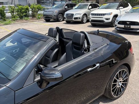 Used 2019 Mercedes-Benz SLC 300 image 17