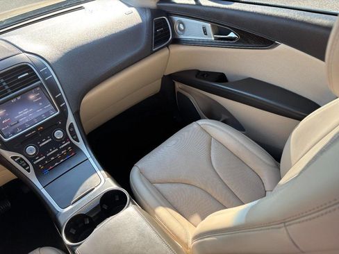 Used 2019 Lincoln Nautilus Reserve w/ Ultimate Package FWD image 14