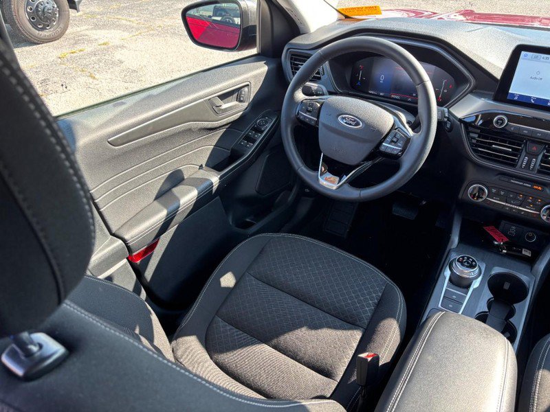 Used 2025 Ford Escape Active w/ Cold Weather Package FWD image 14