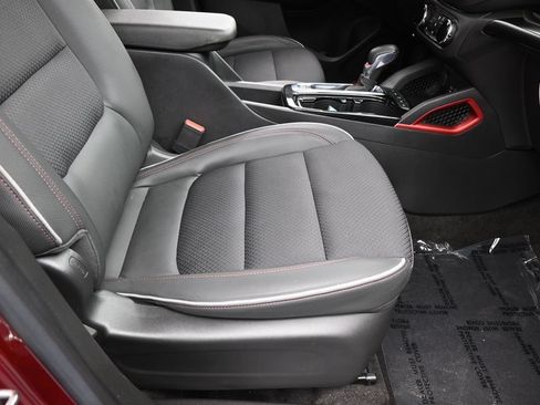 Used 2023 Chevrolet TrailBlazer RS FWD image 42