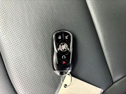 Used 2024 Buick Enclave Essence w/ Technology Package AWD/4WD image 36