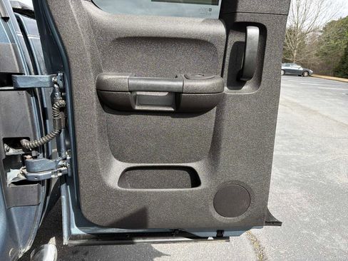 Used 2011 Chevrolet Silverado 1500 LT w/ All-Star Edition image 19