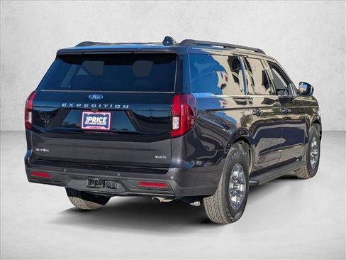 Used 2025 Ford Expedition Max Active image 5