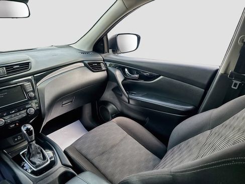 Used 2019 Nissan Rogue Sport SV AWD/4WD image 22