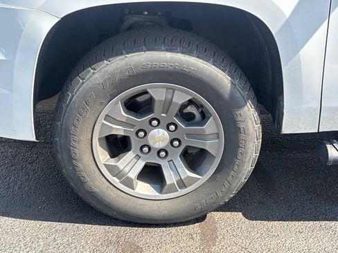 Used 2019 Chevrolet Tahoe LT w/ Luxury Package AWD/4WD image 26