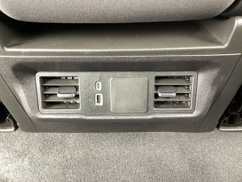 Used 2024 Chevrolet Silverado 1500 Custom image 26