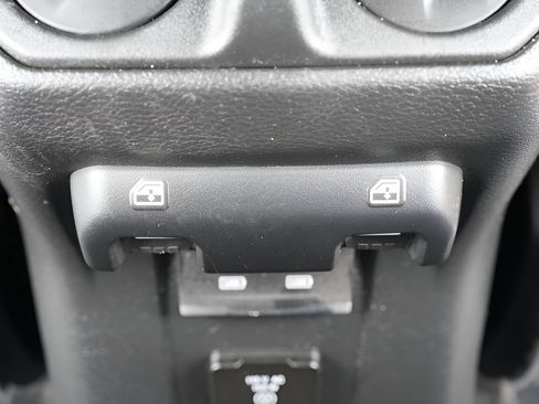 Used 2023 Jeep Wrangler Unlimited w/ Sun & Screen Package AWD/4WD image 19